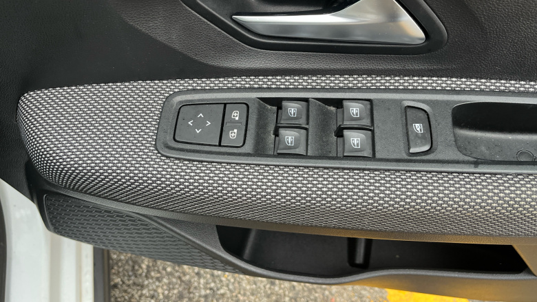 Dacia Jogger 1.0 TCe Comfort 5dr Petrol Estate